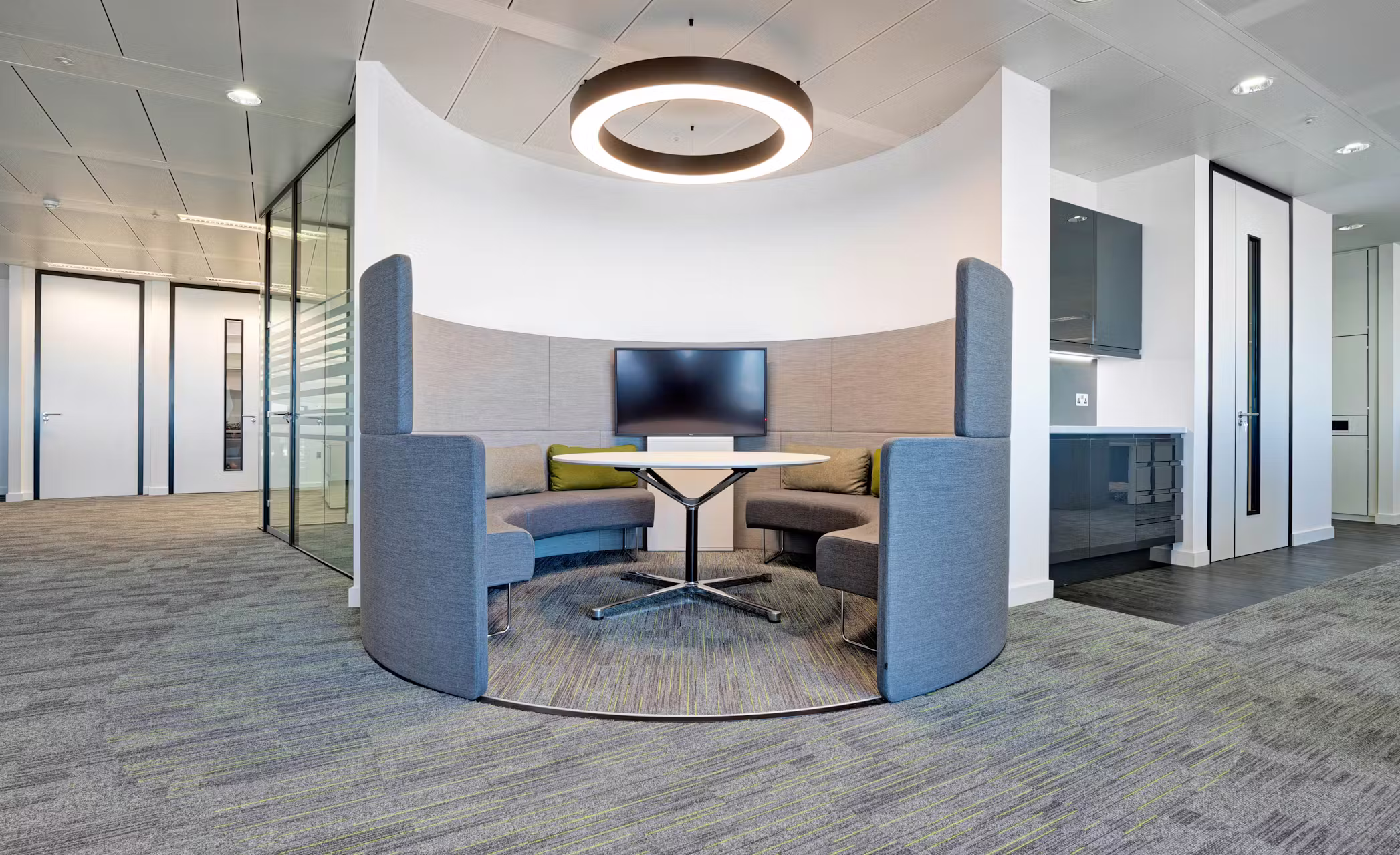 13-Gallup-07-highres-sRGB