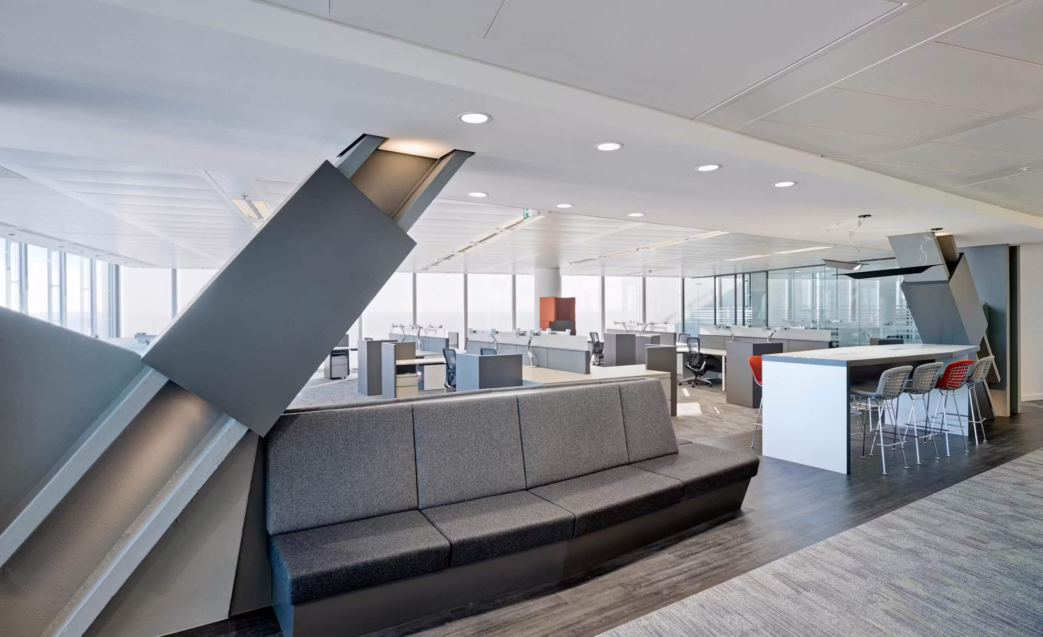 18-Gallup-04-highres-sRGB