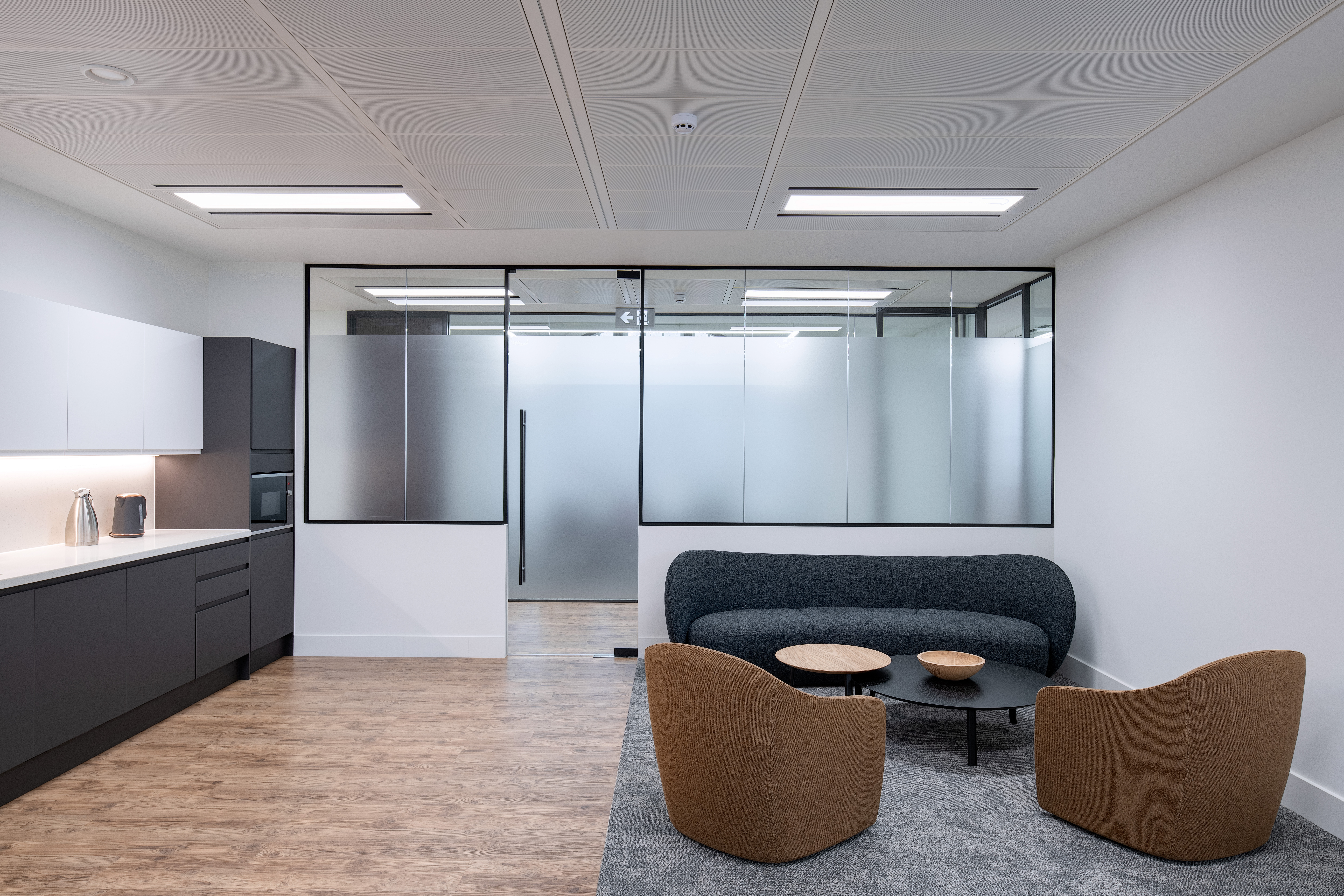 Alcuin Capital 12 highres sRGB