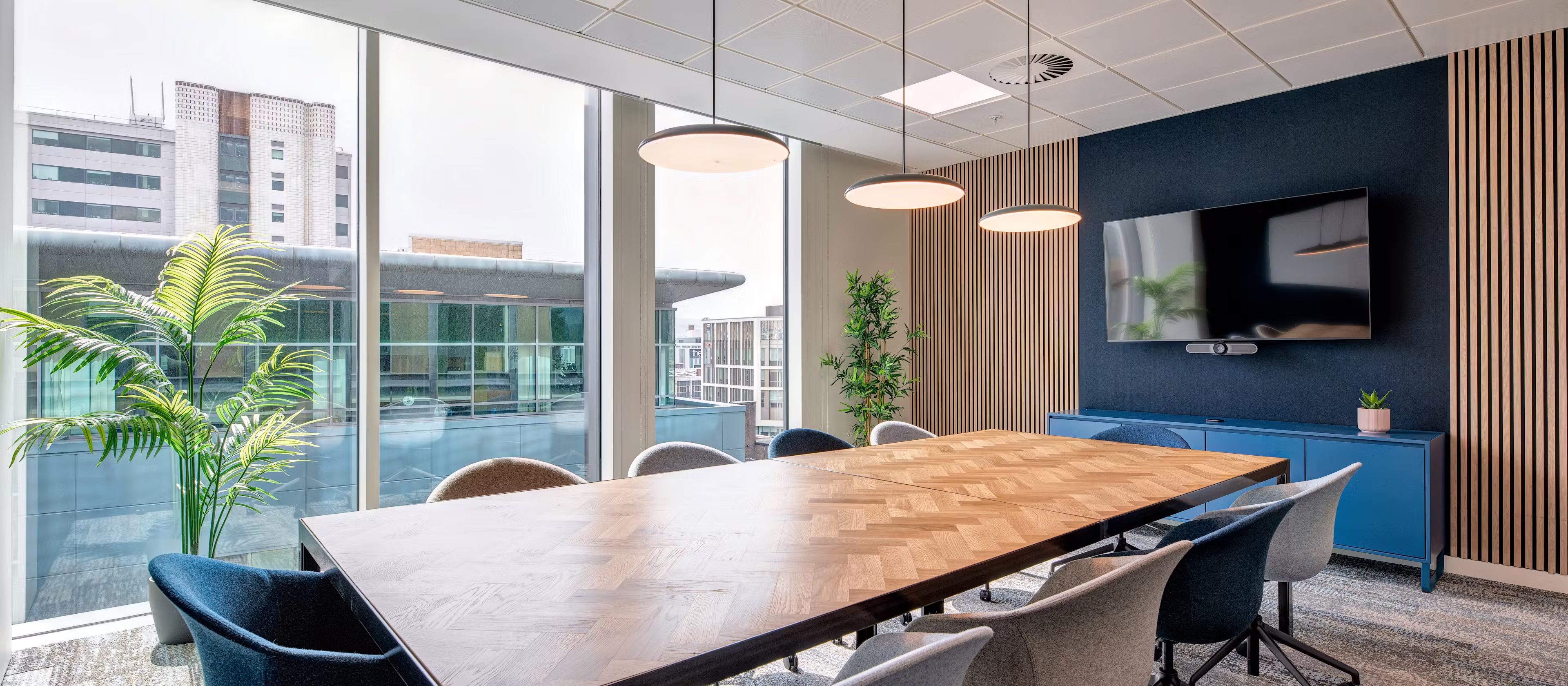 Freeth-12-highres-sRGB