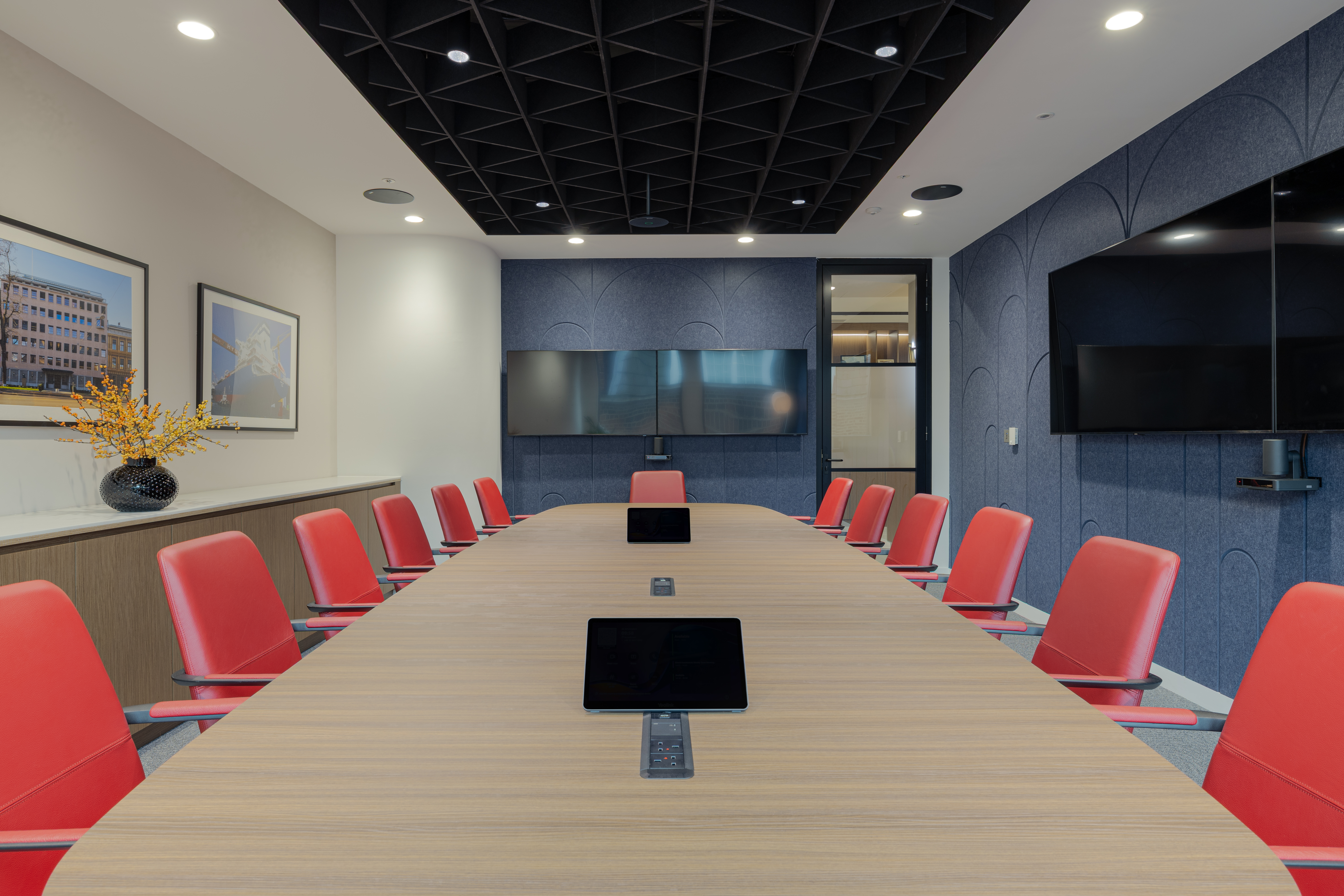 Hoegh Capital_03_High res sRGB