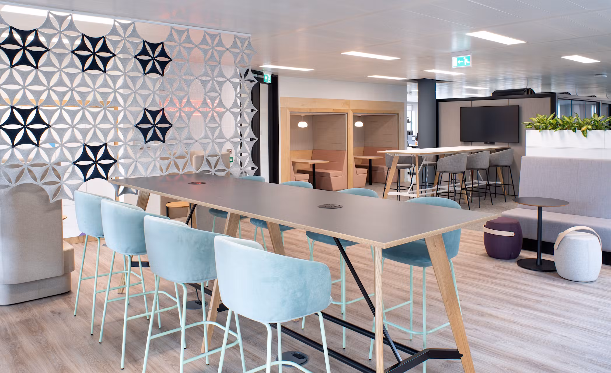 Net-App-07-highres-sRGB-scaled-1