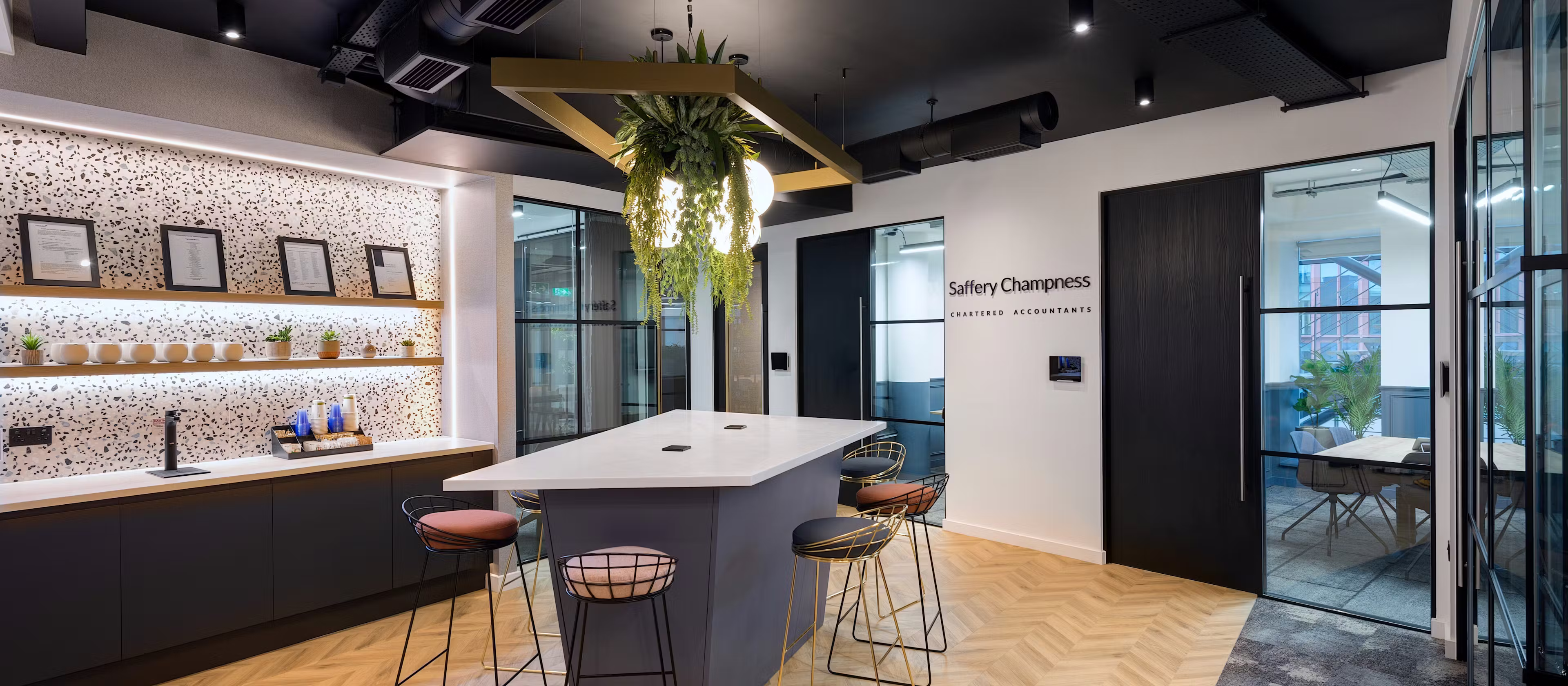 Saffery-02-cooler-III-highres-sRGB-scaled