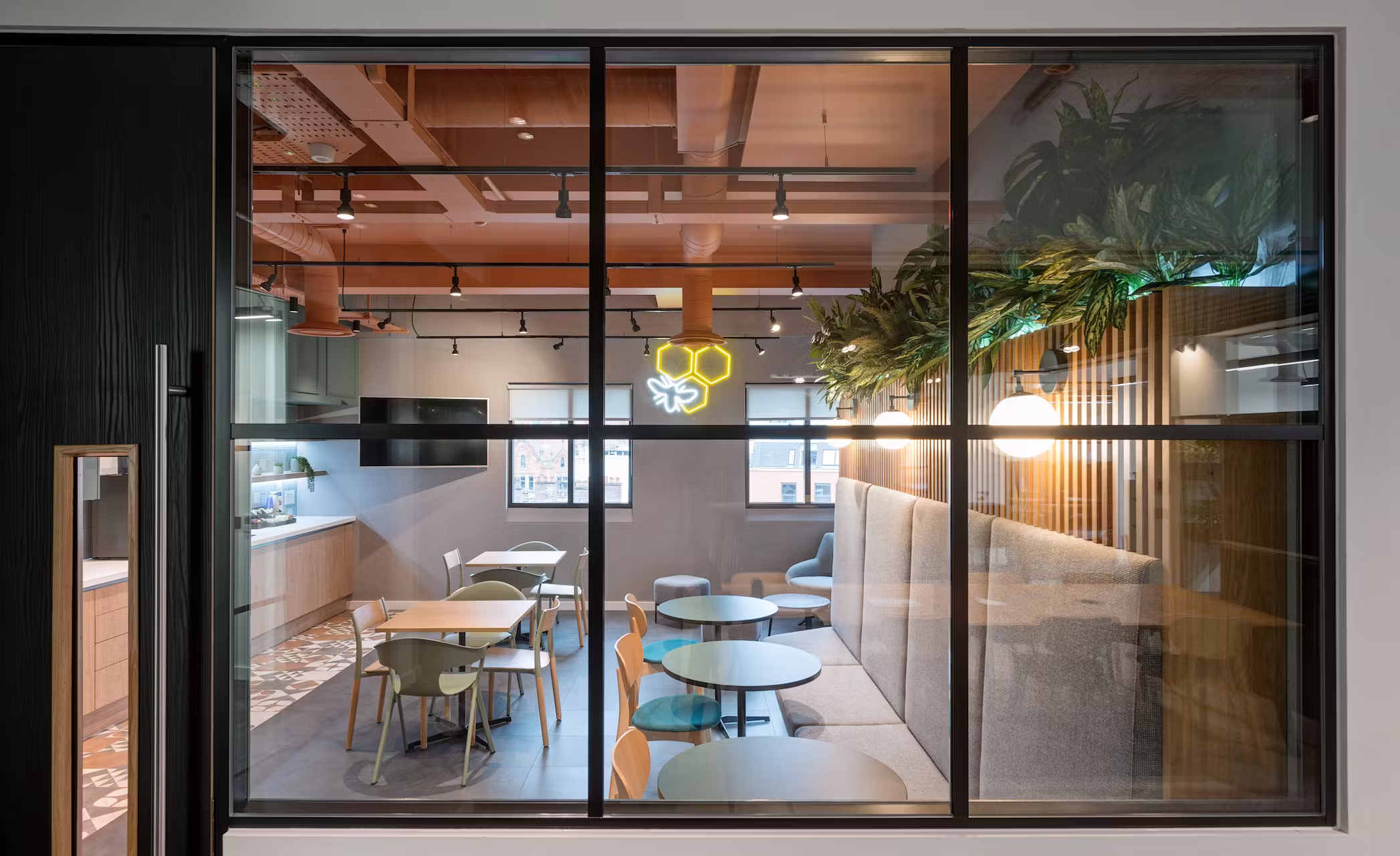 Saffery-18-highres-sRGB-scaled