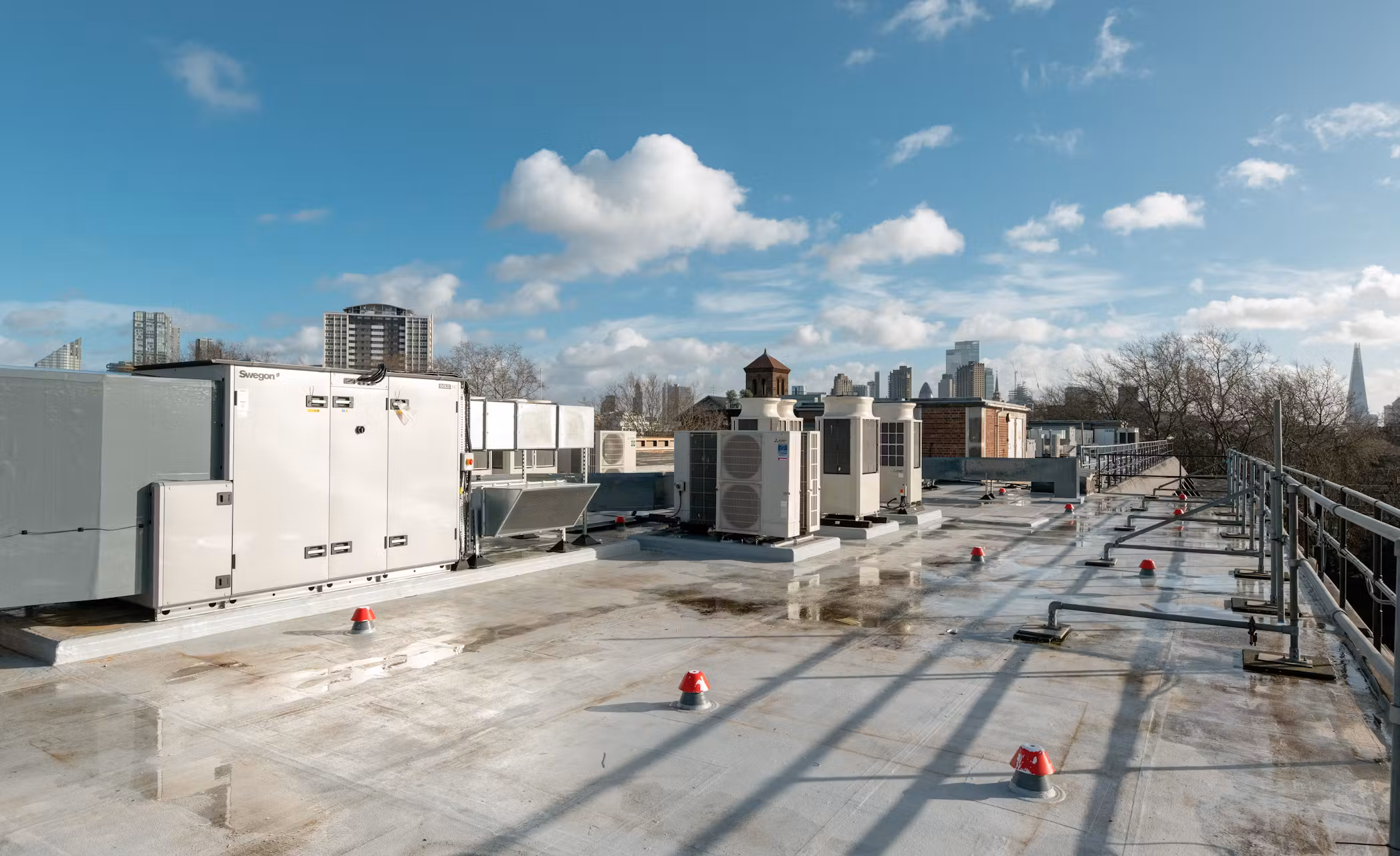 XAGG9kT0-Amnesty-International-24-highres-sRGB