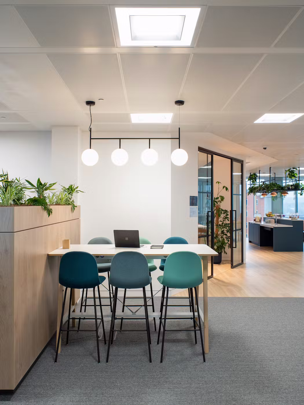 gOApSX0p-Freeths-30-highres-Jpg-1