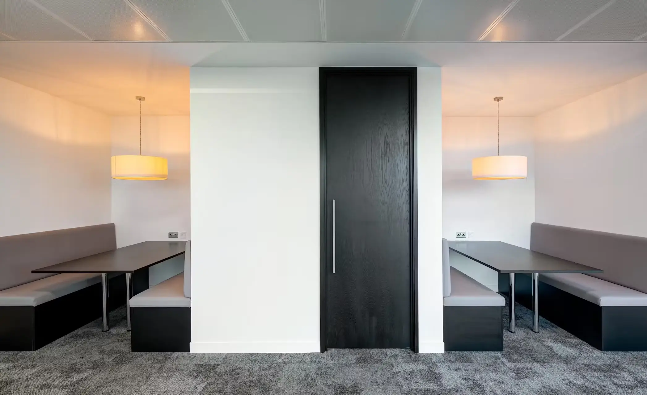 Schroders-24-highres-sRGB-scaled