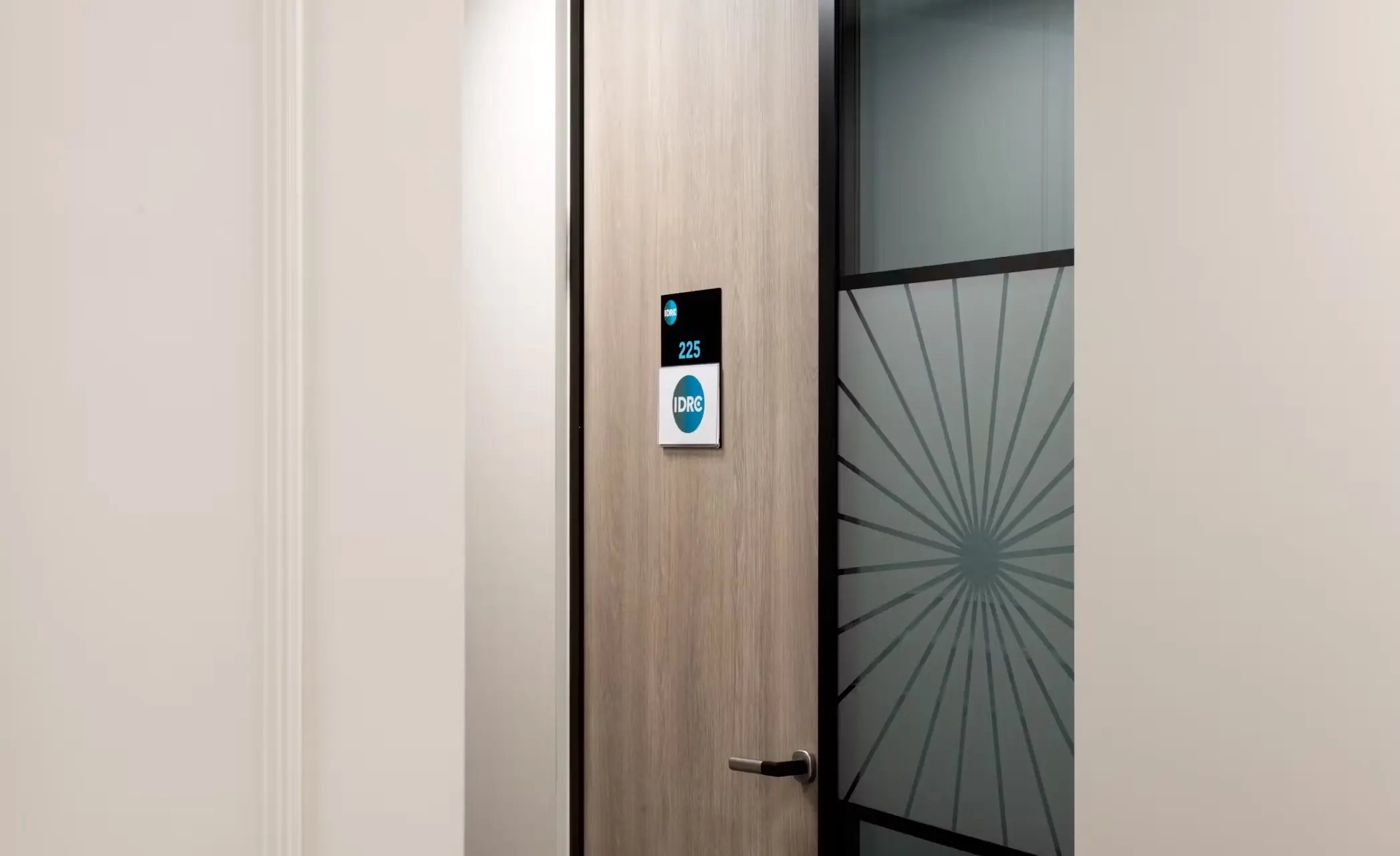 IDRC-06-highres-sRGB-scaled (1)