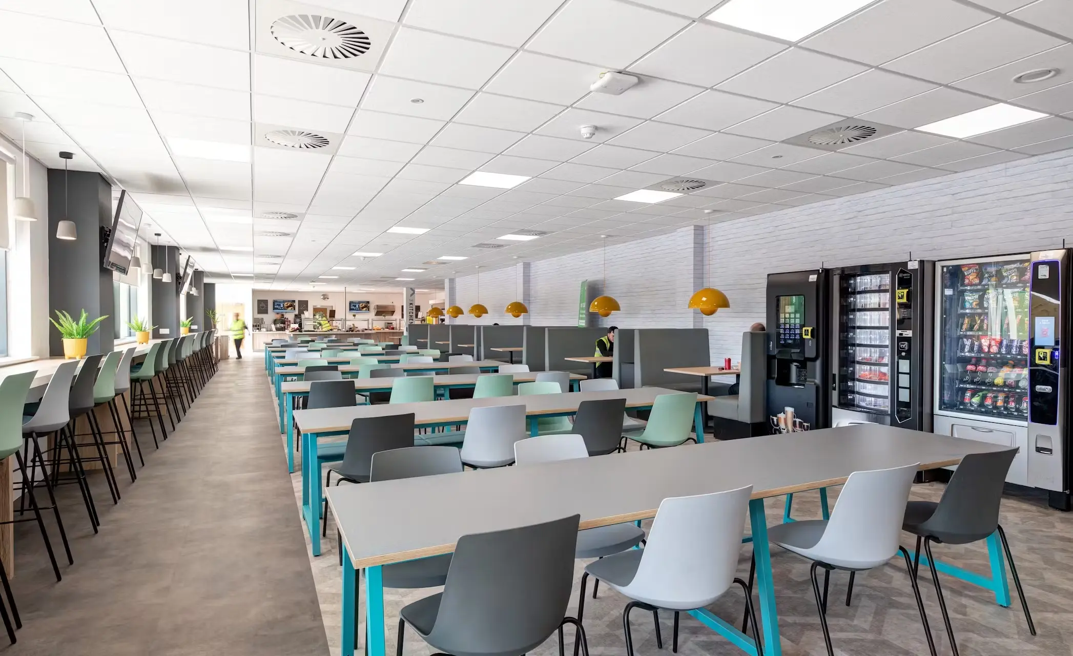 Pets-at-Home-02-highres-sRGB