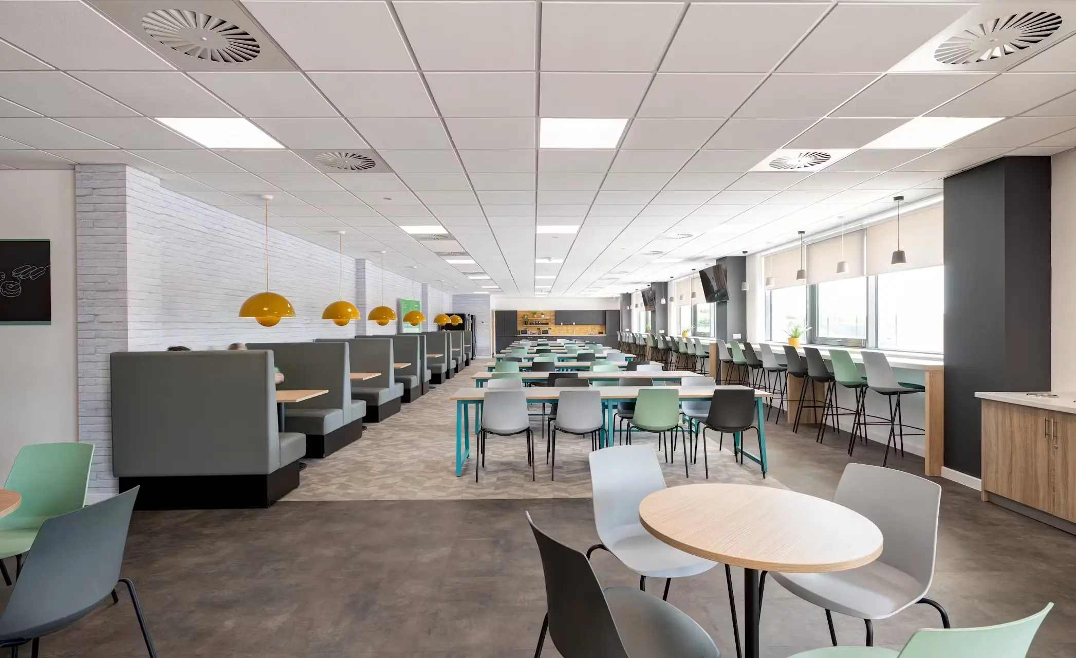 Pets-at-Home-03-highres-sRGB