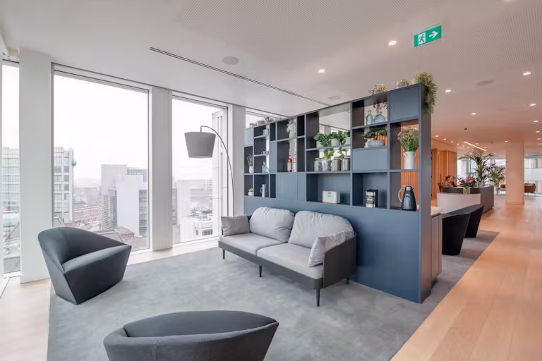 xqjXurDE-Freeths-06-highres-Jpg